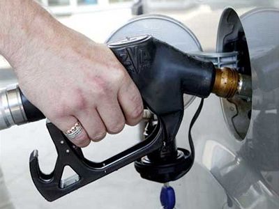 شرط دولت برای عرضه بنزین 2000 تومانی