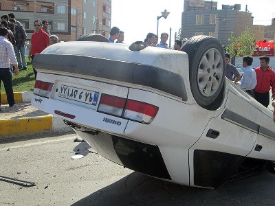 واژگونی خودرو زانتیا در بلوار شهید همت ورامین+ تصاویر